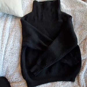 Aritzia Montpellier Sweater